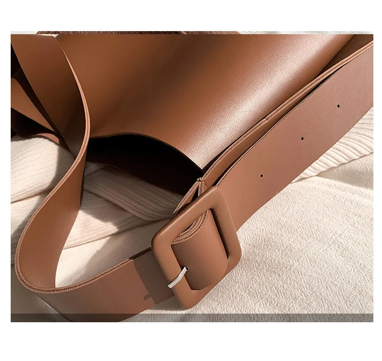 Tote Bag Women's Retro Soft Leather Underarm Bags 2023 New Autumn Winter Large Capacity Commute Bucket Shoulder Bags Trend
