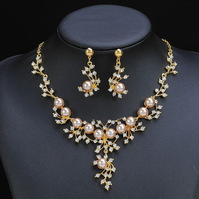 Women's Fashion Necklace Two-piece Earrings Set