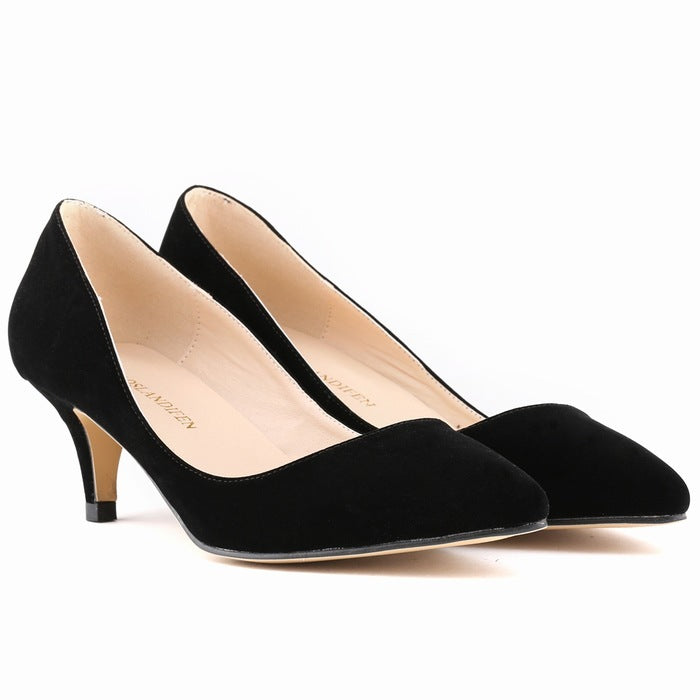 Pinpoint Perfection: The Low-Cut Stiletto