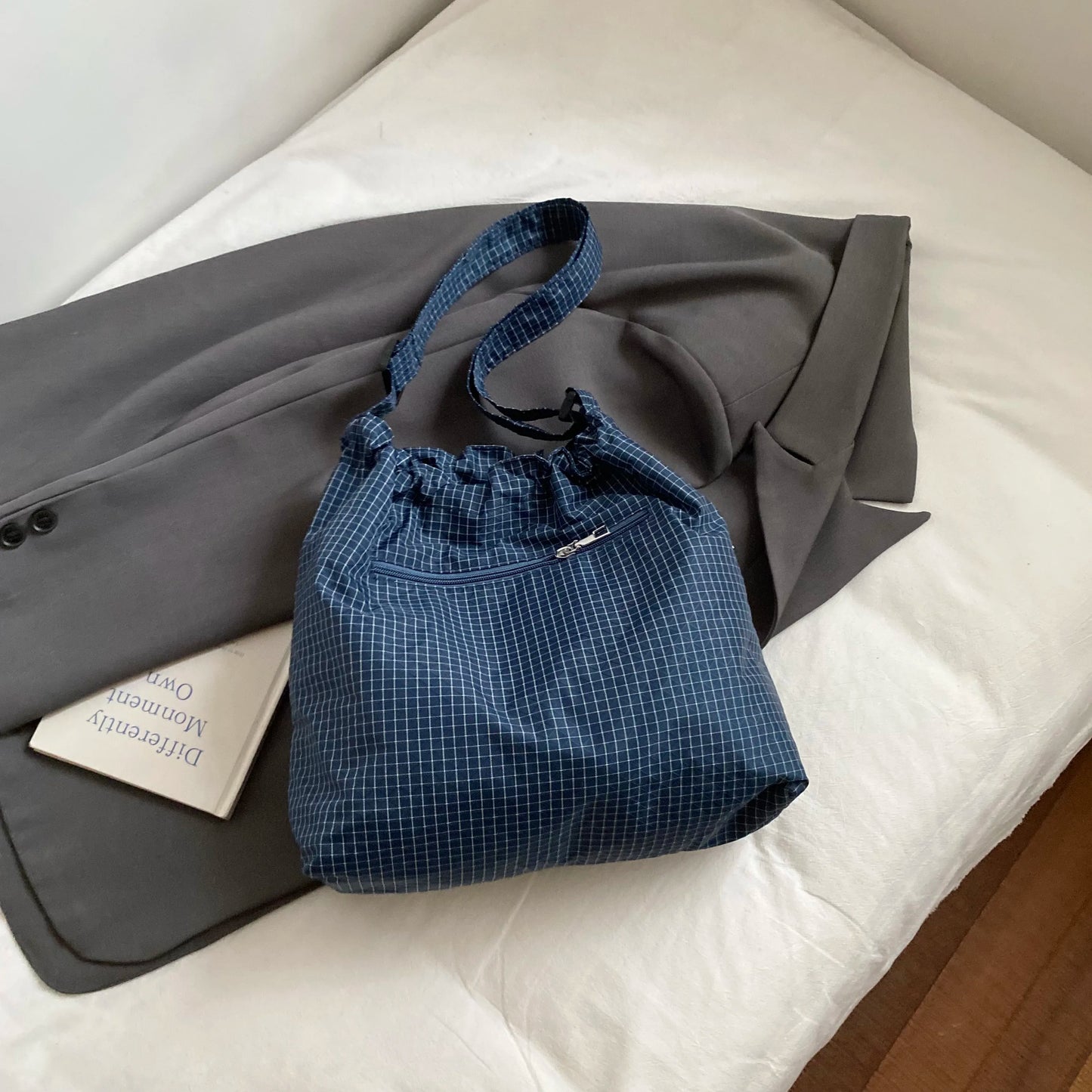 Handbags for women. Leisure big bag female 2025 new fashion cloth shoulder bag large capacity tote bag commuter messenger bag