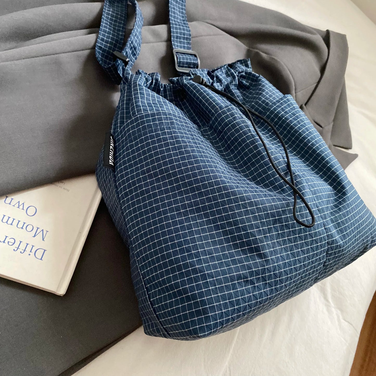 Handbags for women. Leisure big bag female 2025 new fashion cloth shoulder bag large capacity tote bag commuter messenger bag