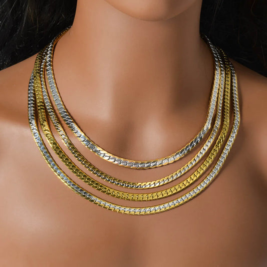 Sinuous Edge: Unisex Stainless Steel Snake Chain Necklace